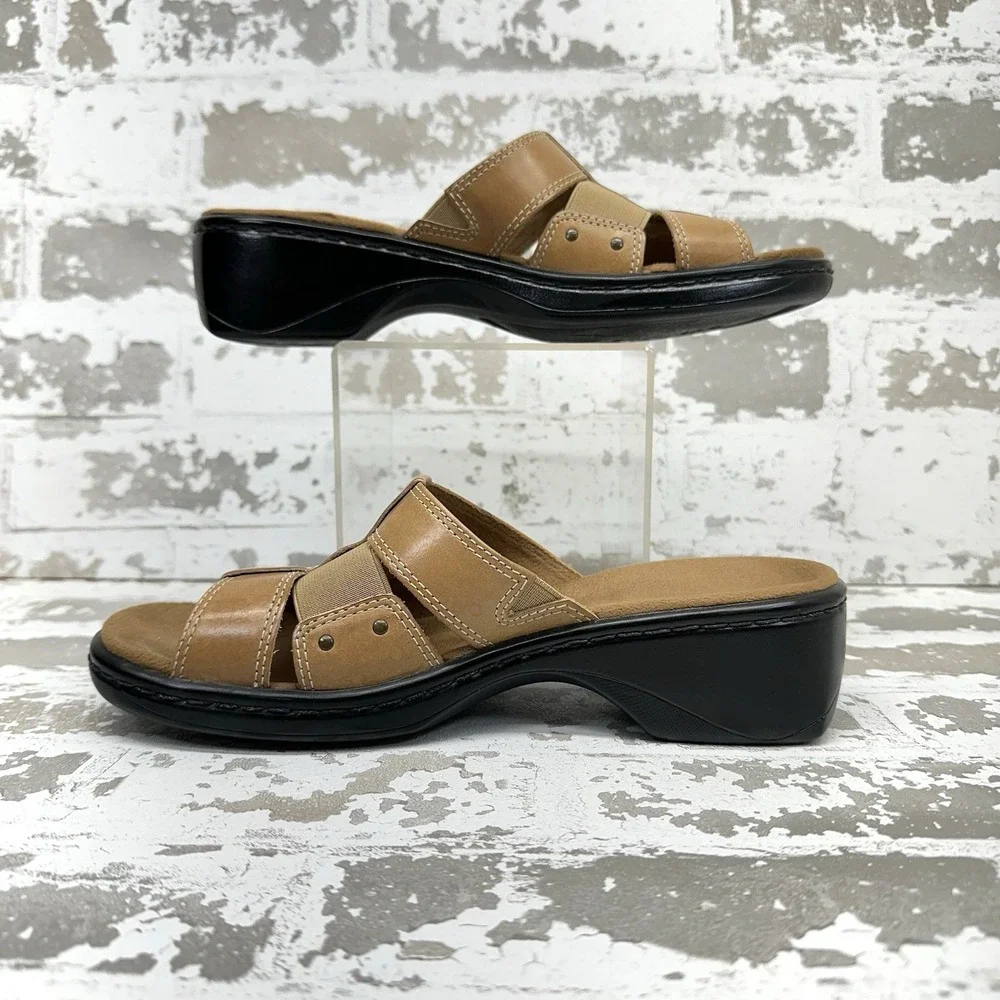 Clarks holiday sandals